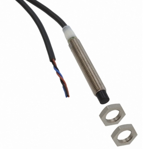 E2A-S08LN04-M5J-B1 0.3M Omron Czujnik indukcyjny